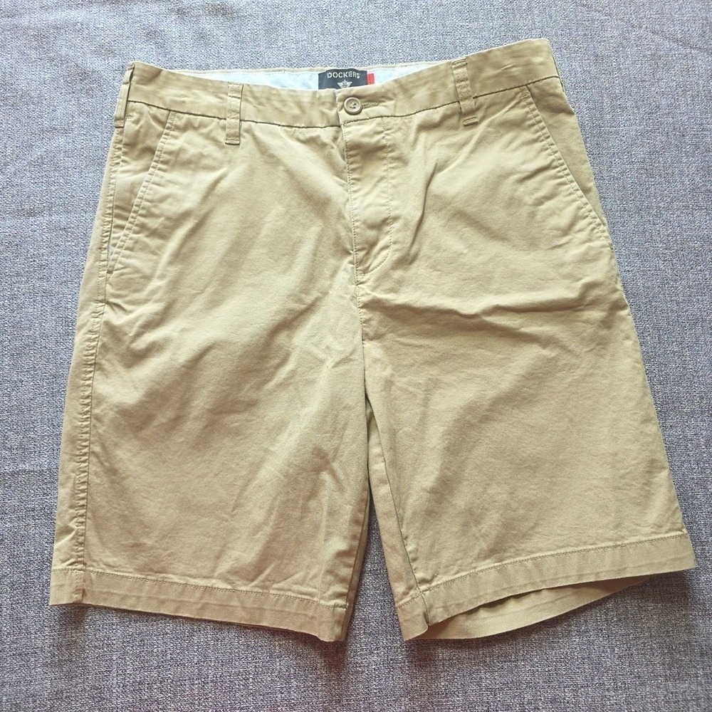 Dockers Shorts Men's Size 31 Khaki Supreme Flex